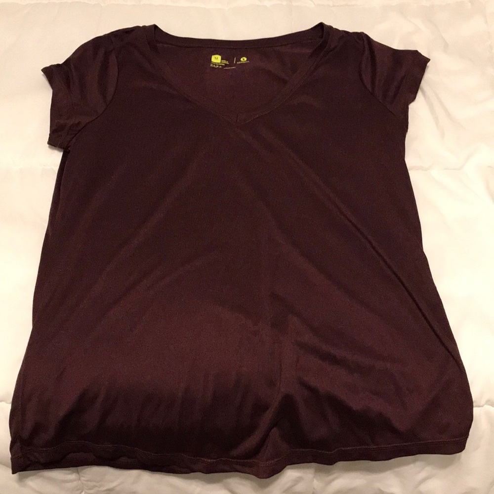 workout shirt